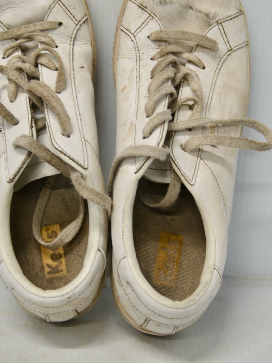 Keds Leather Sneakers 8.5 - Picture 7 of 10